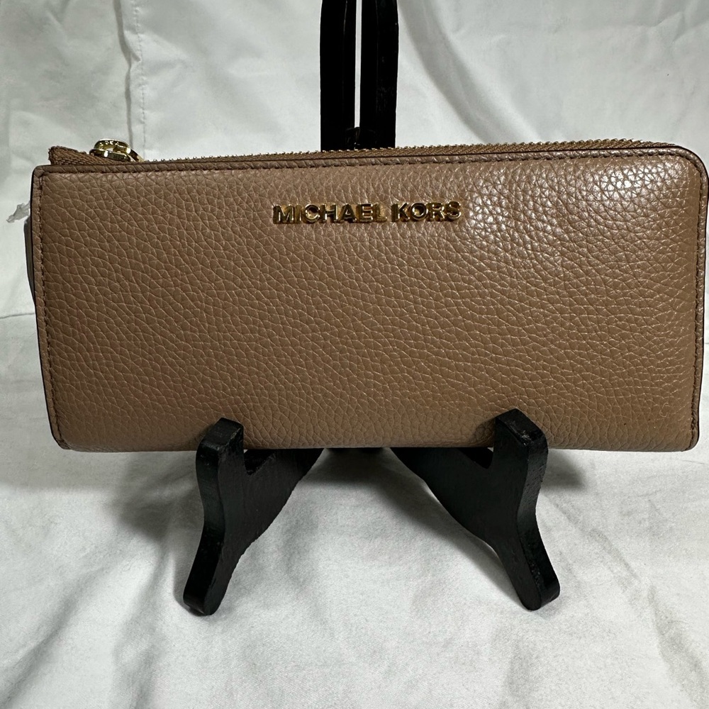 Michael Kors Jet Set Travel Lg 3/4 Zip Khaki Pebble Leather Wallet NWT